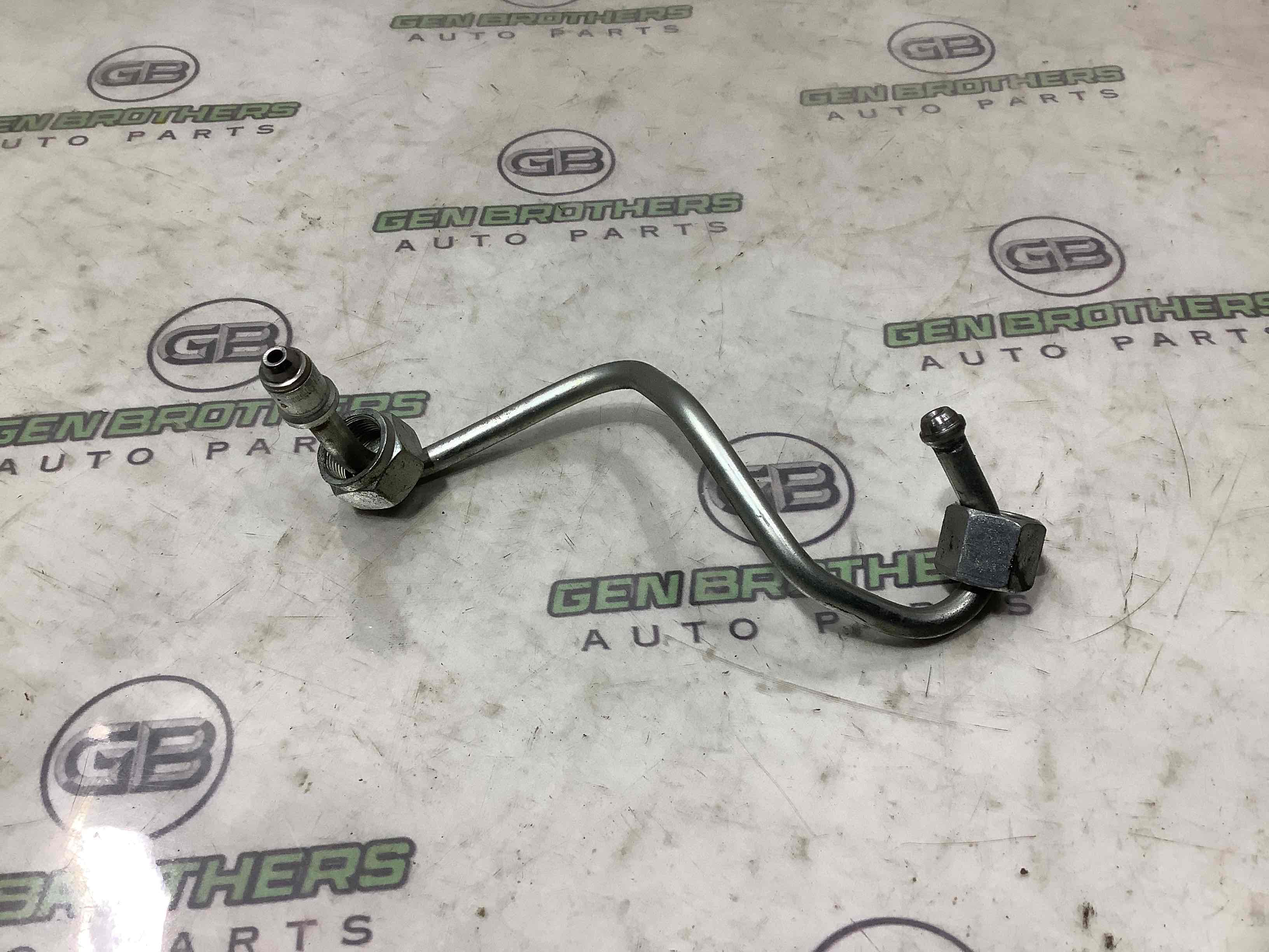 Трубка паливна