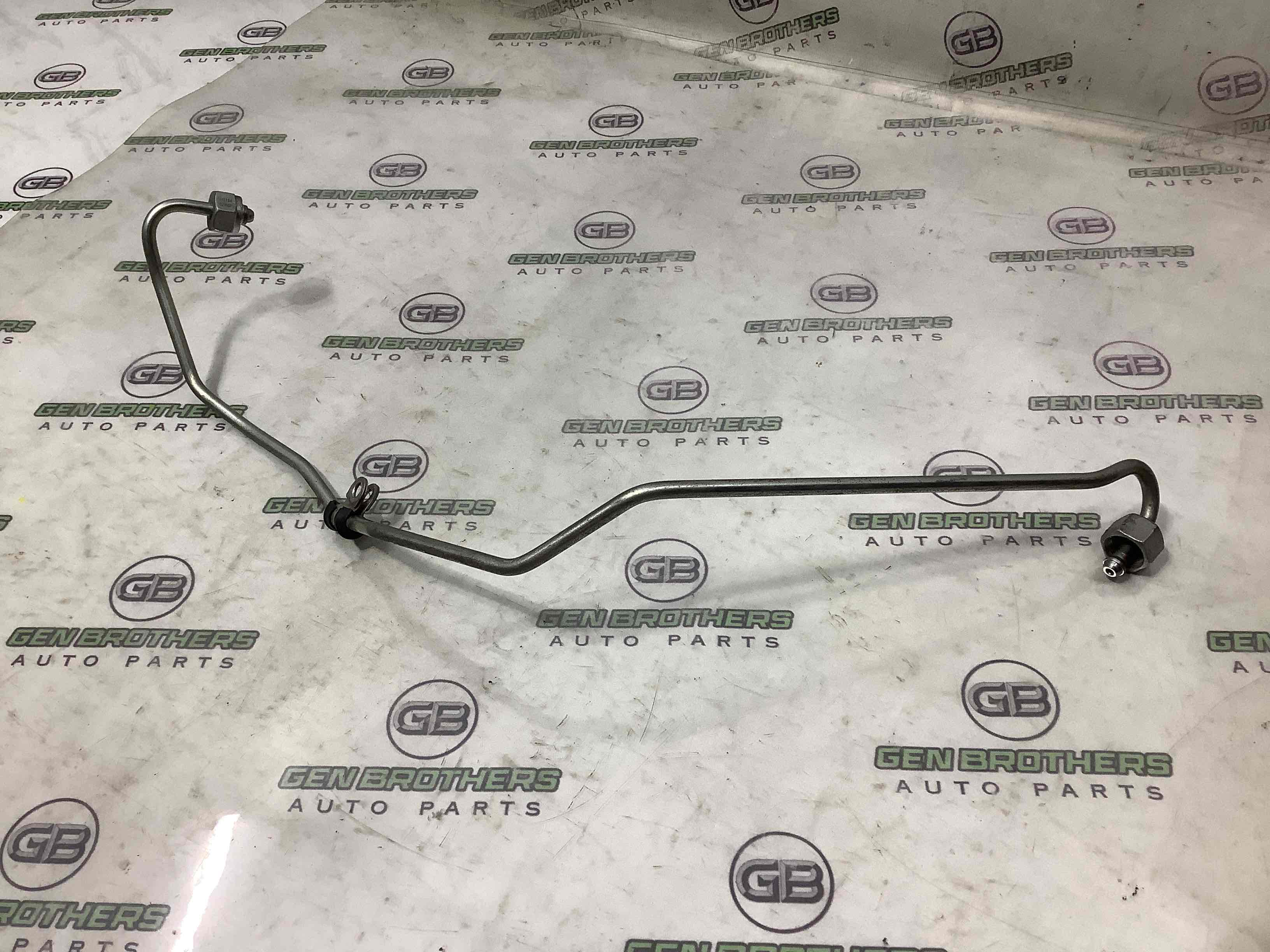 Трубка паливна