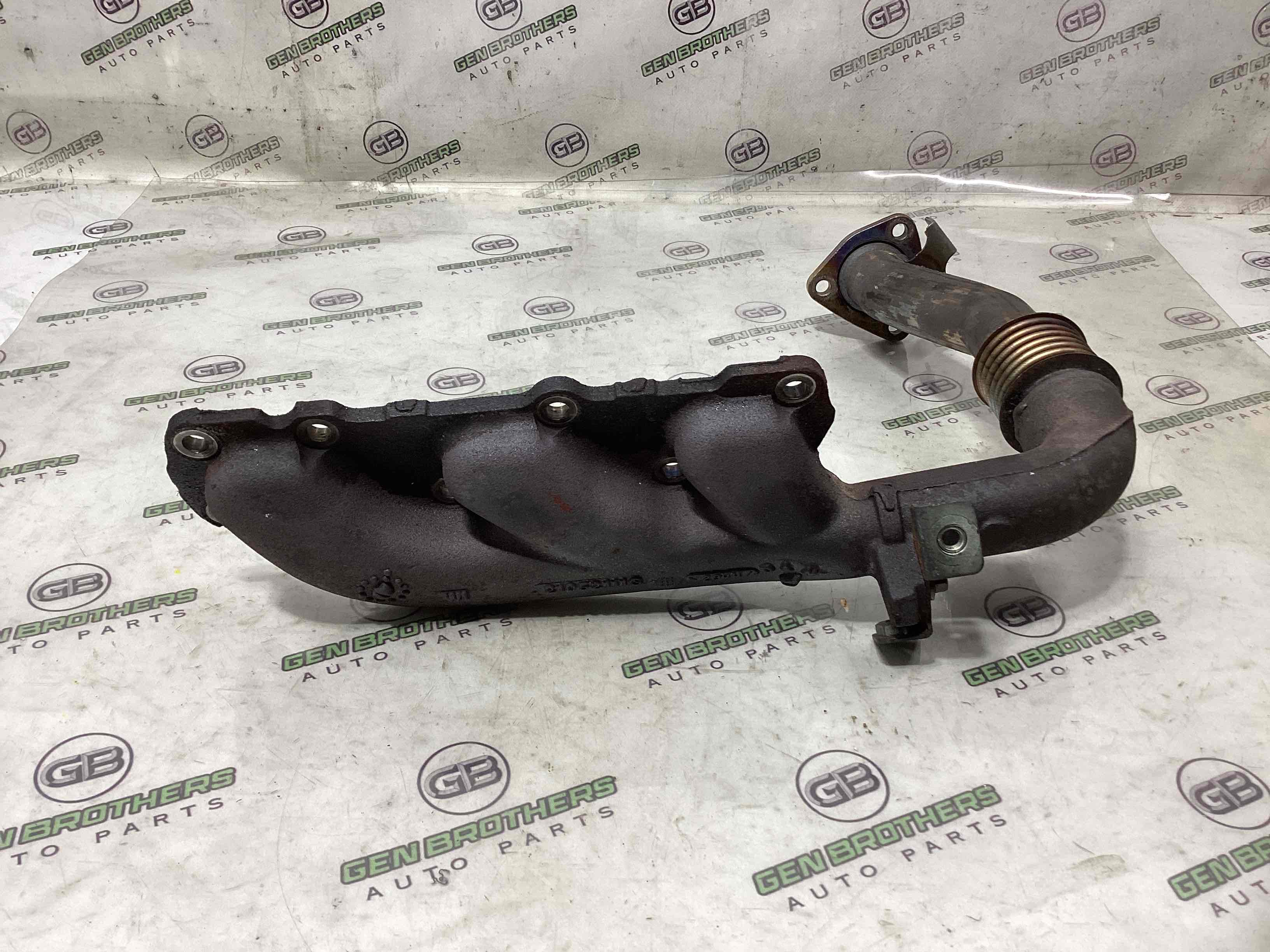 Колектор випускний