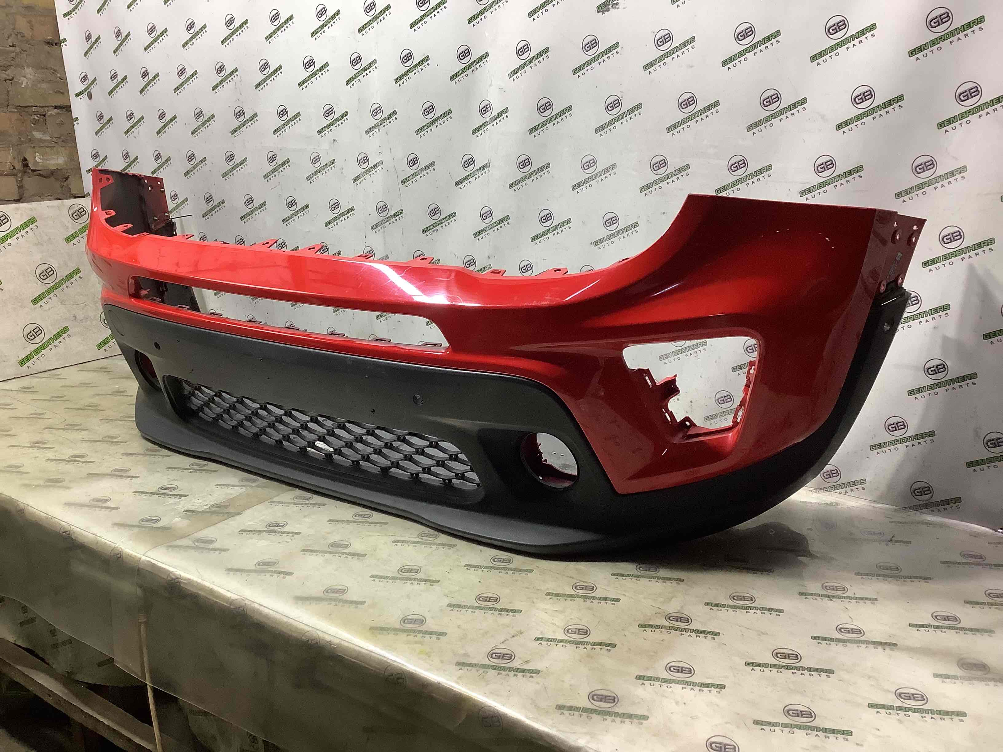 Бампер передний