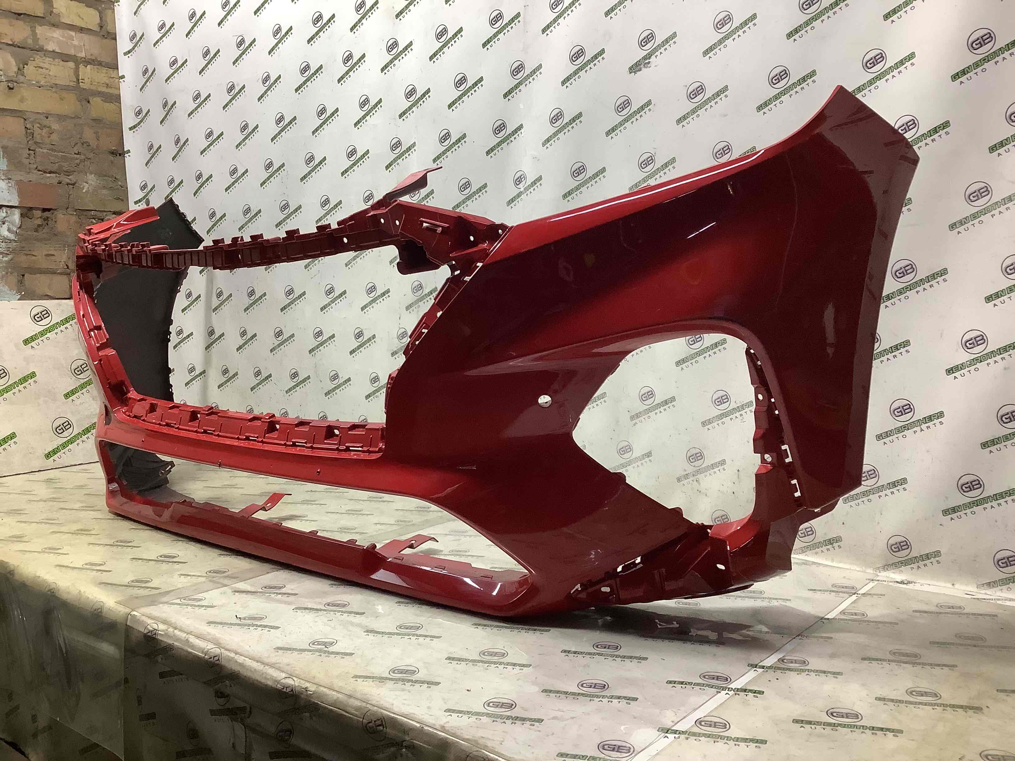 Бампер передній