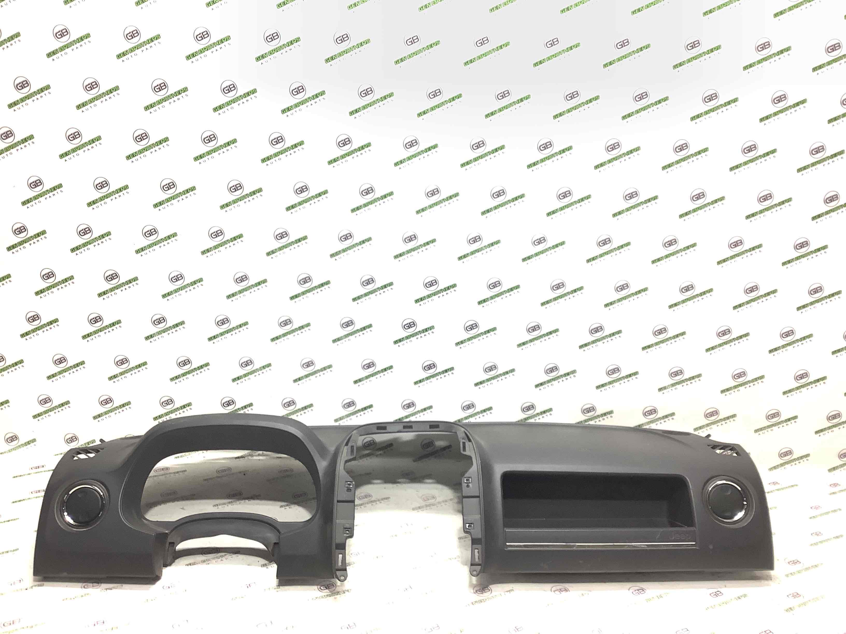 Панель передня салону торпедо