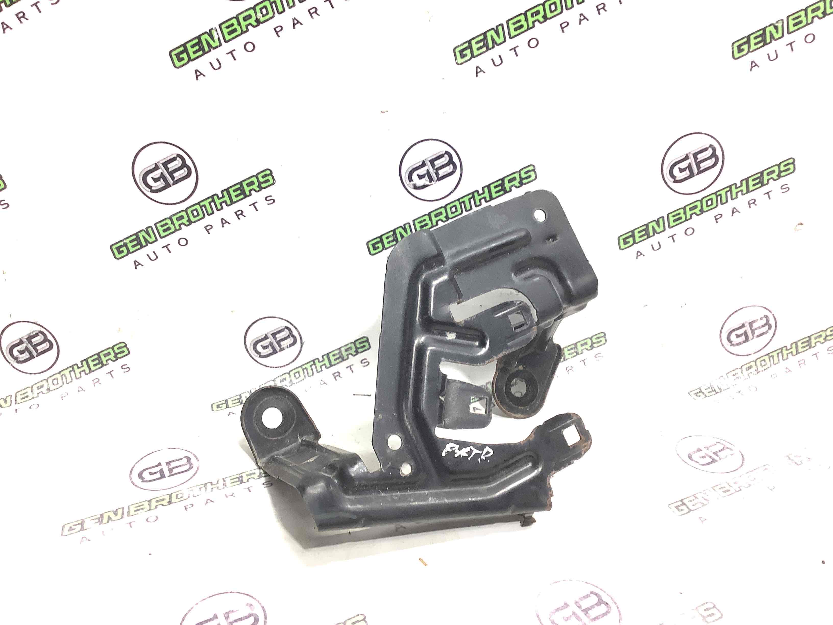 Кріплення, кронштейн