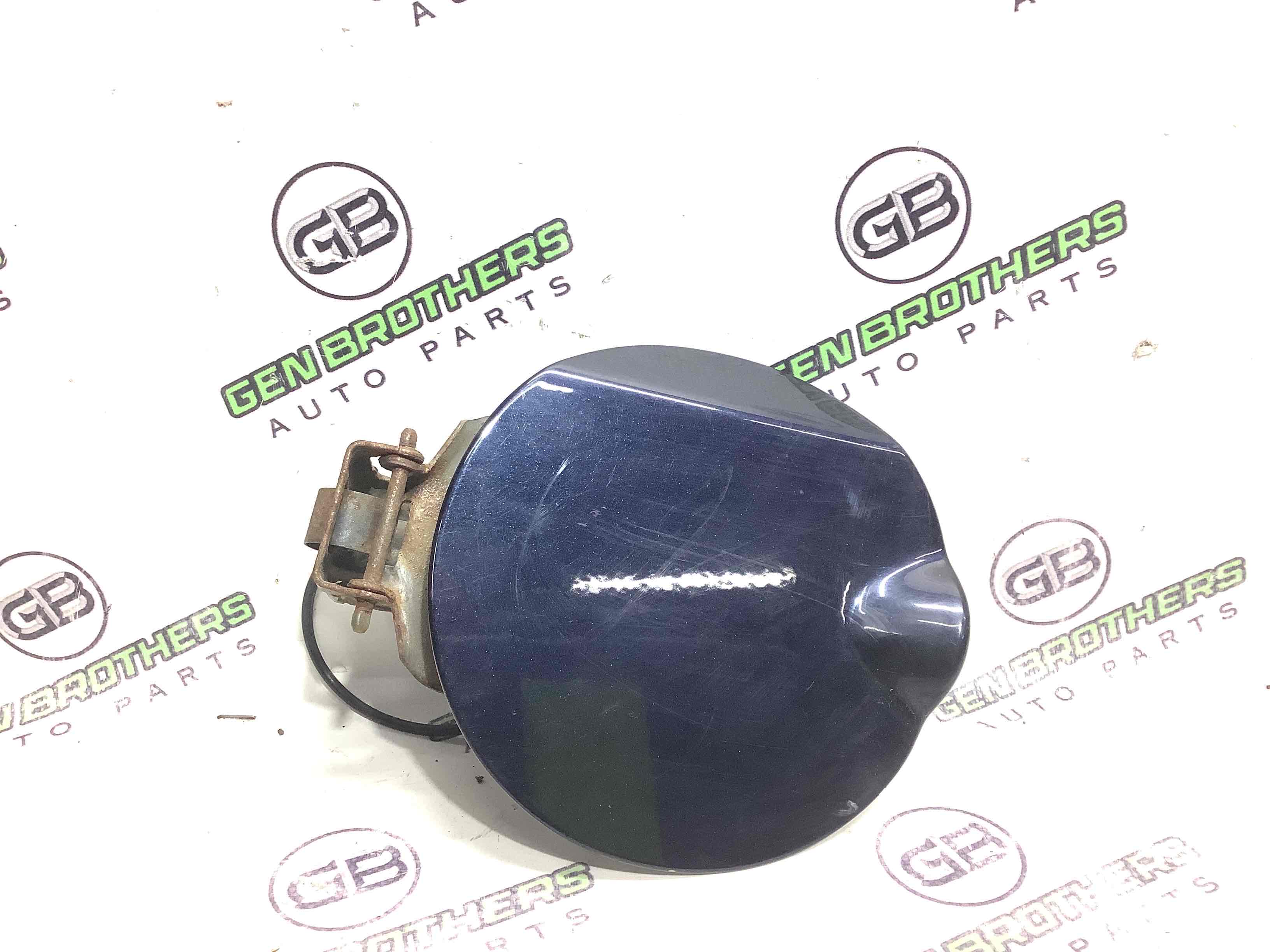 Лючок бензобака